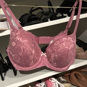 Body by Victoria’s Secret 36D bra